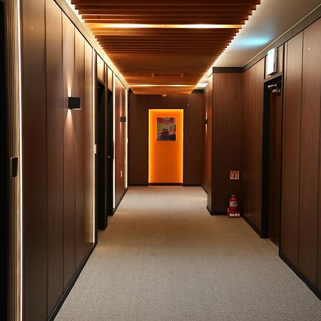 Hotel Icc Tedzson Kültér fotó