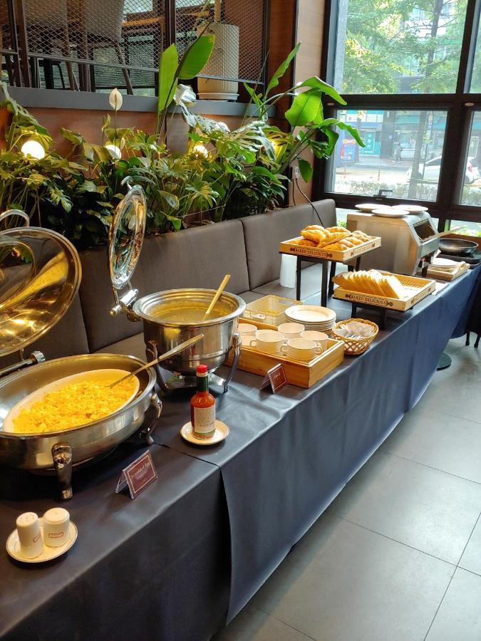 Hotel Icc Tedzson Kültér fotó